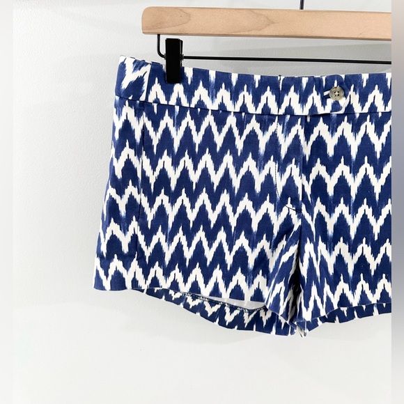 J. Crew Blue & White Chevron Shorts Size 8 - Picture 4 of 7